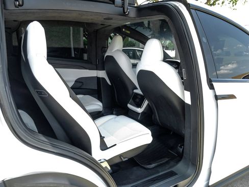 Used 2024 Tesla Model X Plaid AWD/4WD image 42