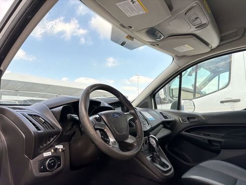 Used 2016 Ford Transit Connect XL FWD image 6