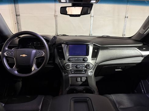 Used 2017 Chevrolet Suburban LT AWD/4WD image 17