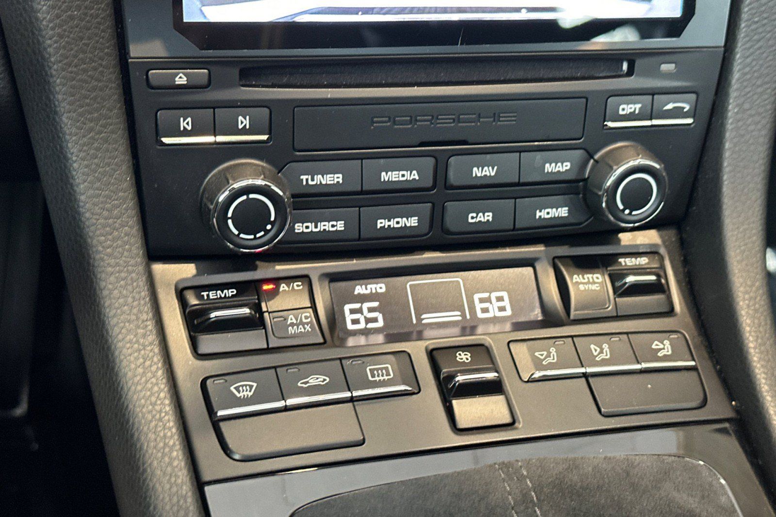 Certified 2018 Porsche 911 Carrera T RWD image 19
