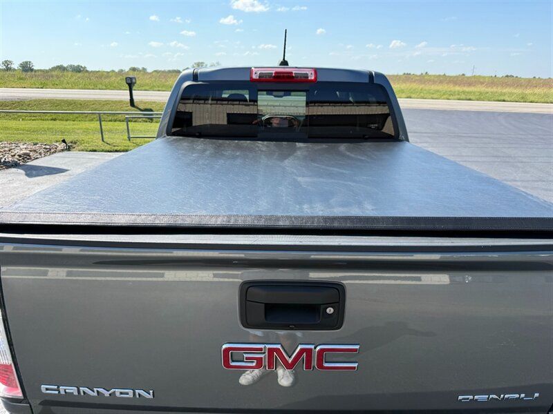 Used 2020 GMC Canyon Denali AWD/4WD image 16