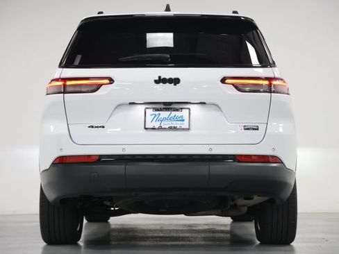Used 2023 Jeep Grand Cherokee L Laredo AWD/4WD image 13