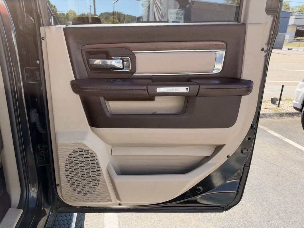 Used 2017 RAM 1500 Laramie w/ Convenience Group AWD/4WD image 24