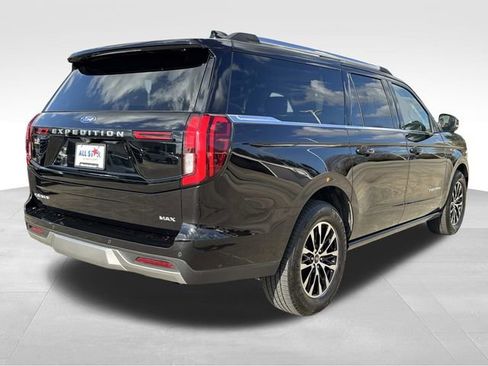 Used 2025 Ford Expedition Max Platinum AWD/4WD image 9