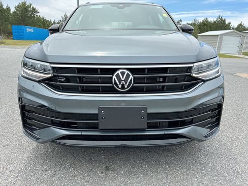 Used 2022 Volkswagen Tiguan SE R-Line AWD/4WD image 31