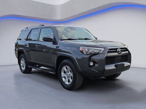 Used 2021 Toyota 4Runner SR5 RWD image 7