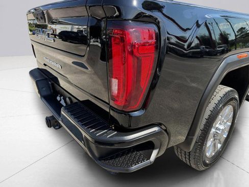 Used 2020 GMC Sierra 2500 Denali w/ Denali Ultimate Package image 17