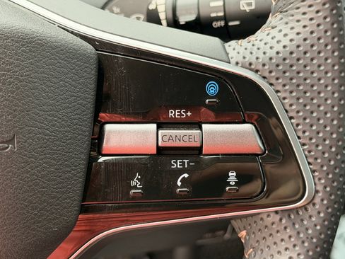 Used 2024 Nissan Ariya FWD image 56