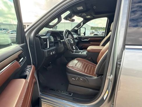 Used 2024 GMC Sierra 2500 Denali Ultimate AWD/4WD image 25