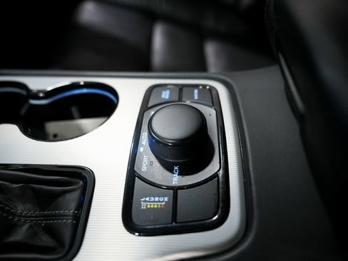 Used 2021 Jeep Grand Cherokee Trackhawk AWD/4WD image 19