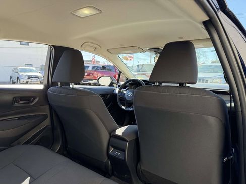 Used 2023 Toyota Corolla LE FWD image 12