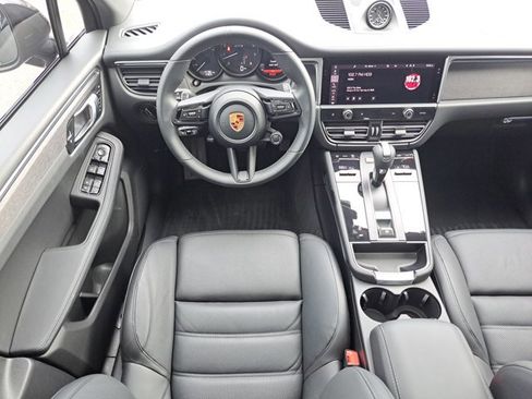 Certified 2023 Porsche Macan GTS image 18