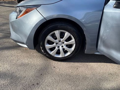 Used 2021 Toyota Corolla LE image 28