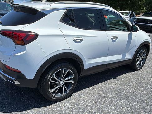 Used 2022 Buick Encore GX Essence FWD image 5