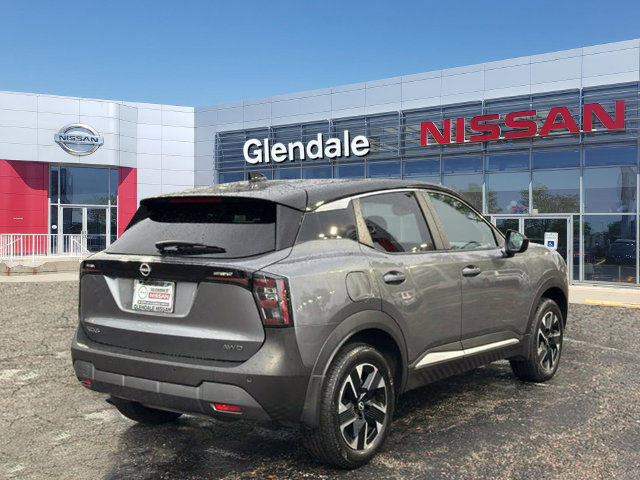 Certified 2025 Nissan Kicks SV AWD/4WD image 4