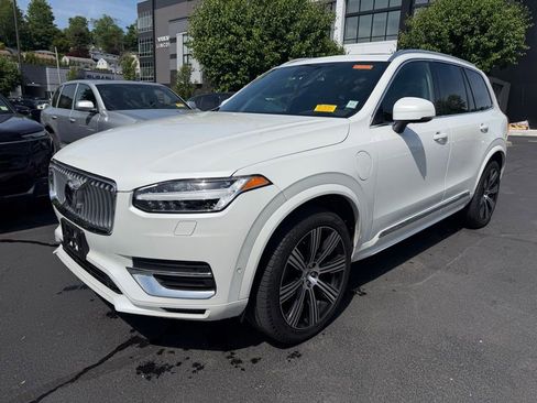 Used 2023 Volvo XC90 T8 Plus w/ Protection Package AWD/4WD image 1