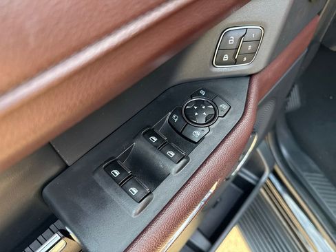 Used 2024 Ford Expedition Max Limited image 11