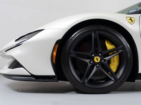 Used 2022 Ferrari SF90 Stradale image 13