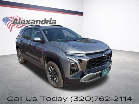 Used 2025 Chevrolet Equinox ACTIV w/ Safety and Technology Package AWD/4WD image 3