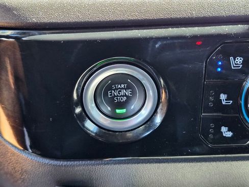 Used 2023 GMC Sierra 1500 SLT w/ SLT Premium Package AWD/4WD image 22
