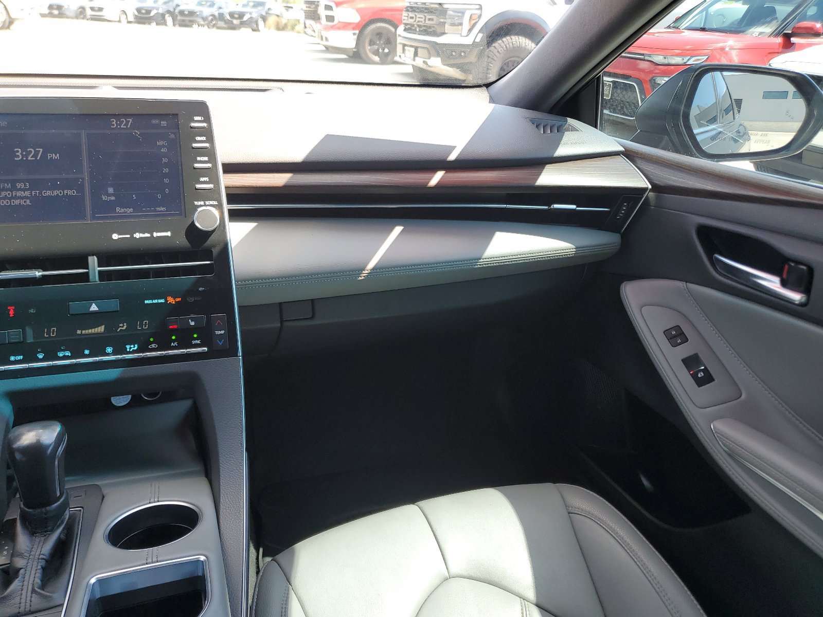 Used 2021 Toyota Avalon XLE FWD image 34