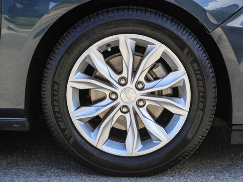 Used 2020 Chevrolet Malibu LT image 8