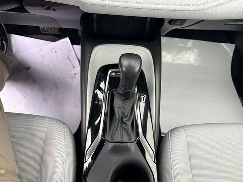 Used 2023 Toyota Corolla SE w/ SE Premium Package image 26