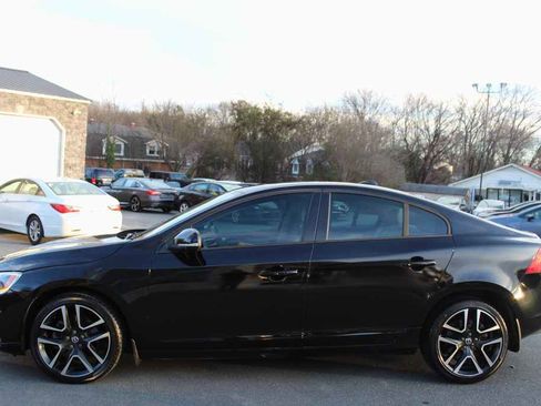 Used 2017 Volvo S60 T5 Dynamic w/ Vision Package image 9