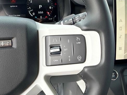 New 2026 Land Rover Defender 110 X-Dynamic SE AWD/4WD image 38