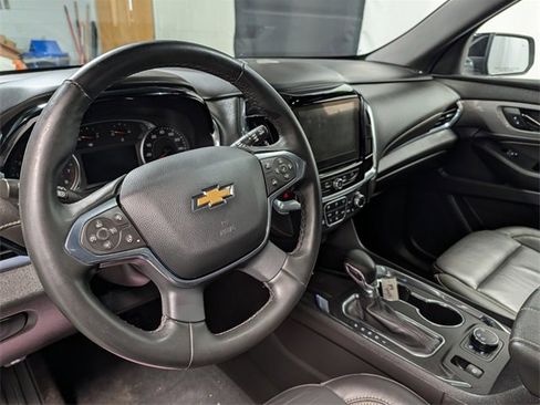 Certified 2023 Chevrolet Traverse LT image 18