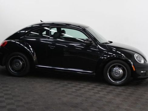 Used 2012 Volkswagen Beetle 2.5 FWD image 4