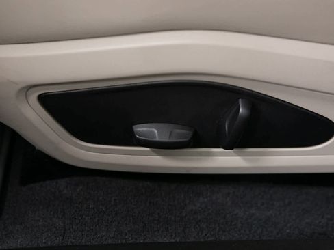 Certified 2023 Porsche Taycan 4 Cross Turismo image 17