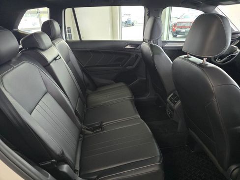 Used 2024 Volkswagen Tiguan SE R-Line AWD/4WD image 41