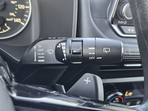 Used 2023 Nissan Rogue SV AWD/4WD image 28