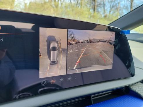 New 2026 Cadillac Optiq Sport 2 w/ LPO, Floor Liner Package AWD/4WD image 14