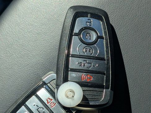 Used 2025 Ford F150 Raptor image 35