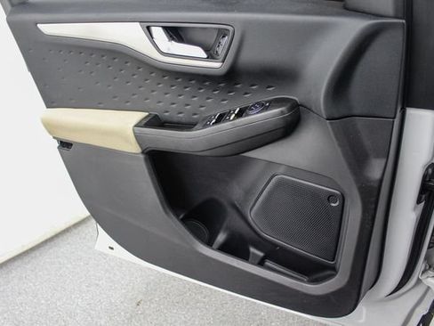 Used 2020 Ford Escape SE AWD/4WD image 14