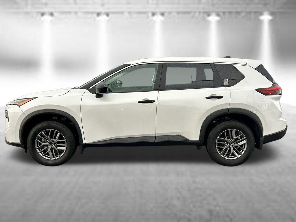 Certified 2025 Nissan Rogue S FWD image 10