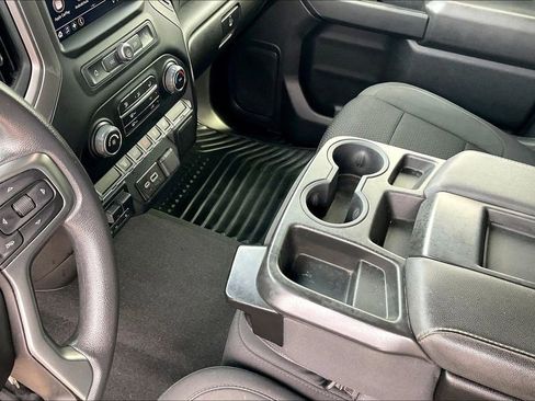 Used 2022 Chevrolet Silverado 2500 Custom w/ Custom Value Package AWD/4WD image 15