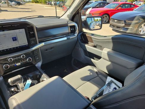 Used 2023 Ford F150 Lariat AWD/4WD image 14