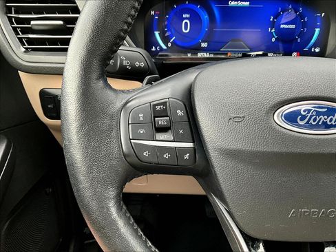 Used 2020 Ford Escape Titanium AWD/4WD image 11