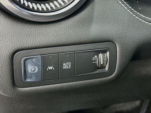 Used 2024 Chevrolet Blazer EV LT AWD/4WD image 17