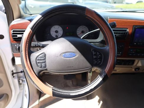 Used 2007 Ford F350 Lariat AWD/4WD image 12