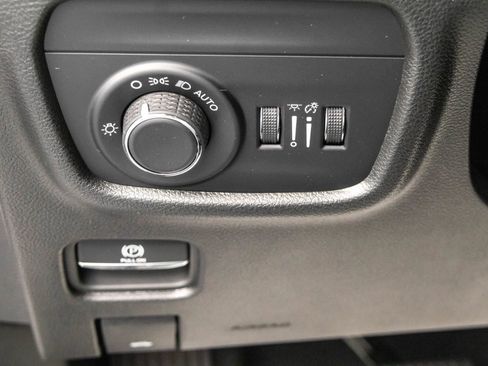 Used 2023 Jeep Grand Cherokee L Laredo AWD/4WD image 18