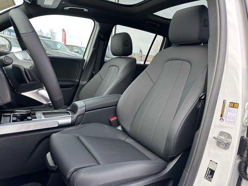 New 2026 Mercedes-Benz GLB 250 4MATIC image 21