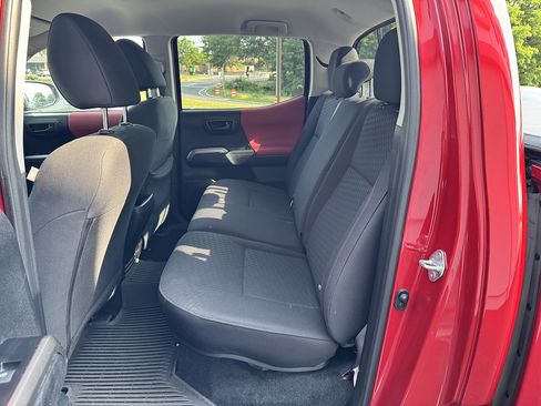 Certified 2023 Toyota Tacoma SR5 w/ SX Package AWD/4WD image 9