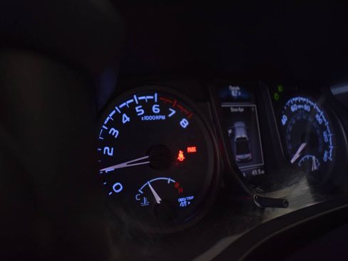 Used 2017 Toyota Tacoma TRD Pro AWD/4WD image 76