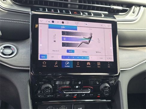 New 2025 Jeep Grand Cherokee L Limited w/ Trailer Tow Package image 13