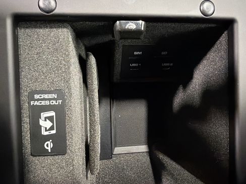 Used 2025 Porsche Macan image 30