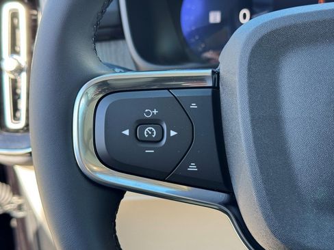 New 2026 Volvo XC40 B5 Ultra w/ Protection Package Premier image 30